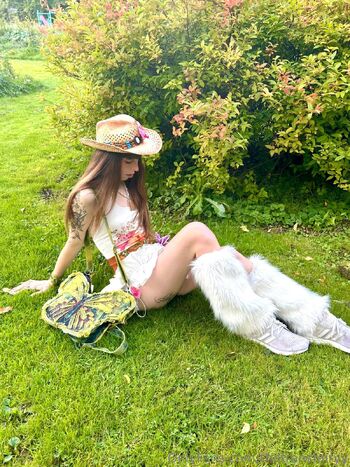 Aria Faye / thetransfairyy nude photo #11