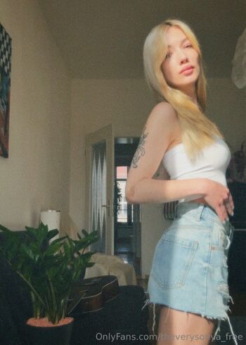 The Very Sony / theverysonya_free nude photo #2