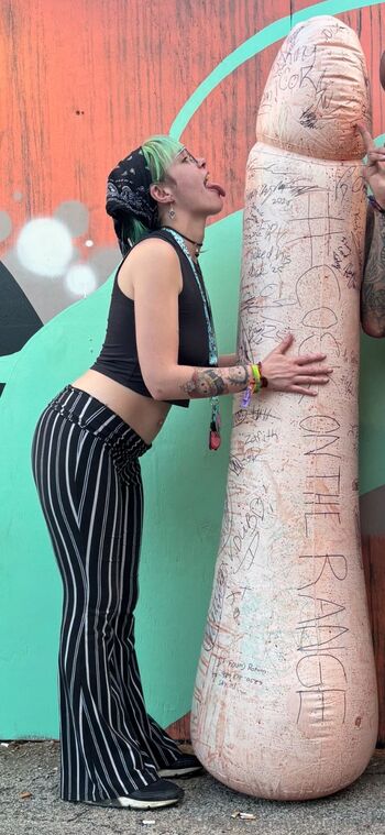 theyhungryx / theyhungryxo nude photo #1