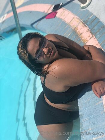 Kay / theyluvkayyy nude photo #3