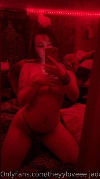 Jadahh / theyyloveee.jadahh / theyyloveee.nevaehh / theyyyloveee.jadahhh nude photo #9