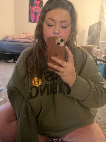 Thicc90sbb / thiccest90sbby nude photo #9