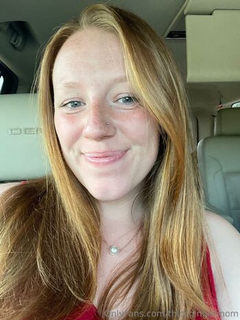 Thicc Ginger Mom / thiccgingermom nude photo #1