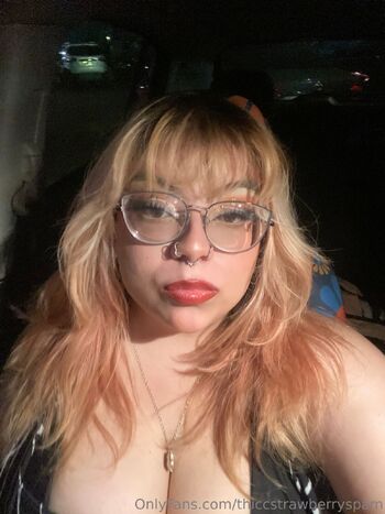 Thiccstrawberr / thiccstrawberryspam nude photo #29