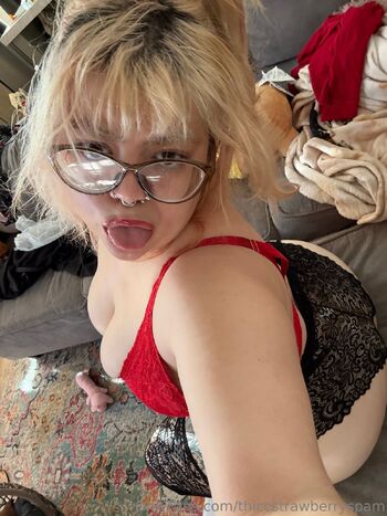thiccstrawberryspam