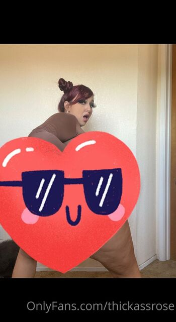 Issa ros / thickassrose nude photo #5