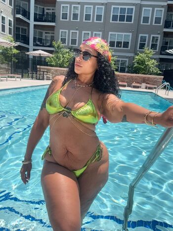 Fluffyfanc / thickfancy nude photo #11