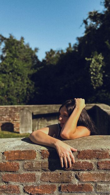 deadxbb / thisominouslife nude photo #4