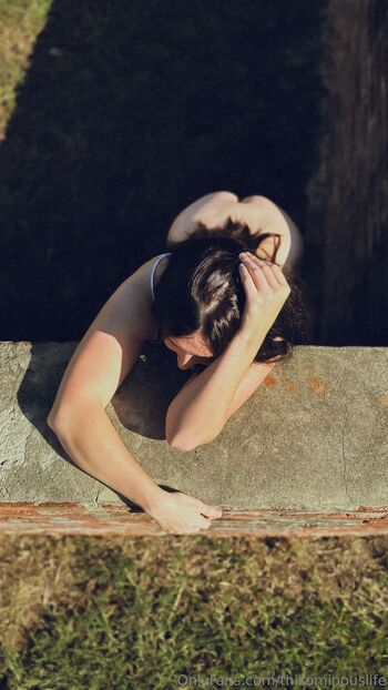 deadxbb / thisominouslife nude photo #5