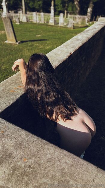 deadxbb / thisominouslife nude photo #6