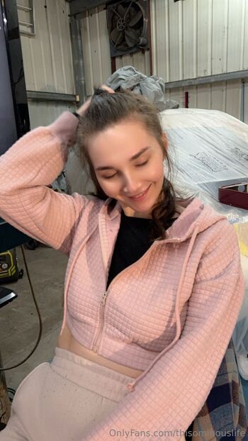 deadxbb / thisominouslife nude photo #22