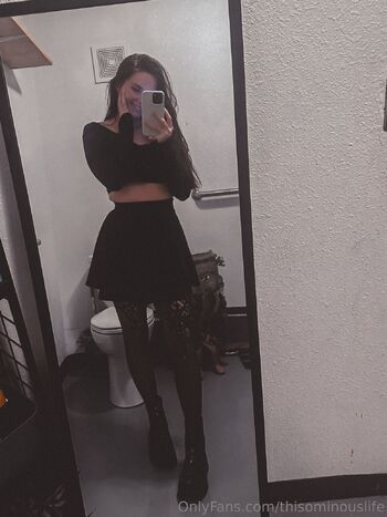 deadxbb / thisominouslife nude photo #37