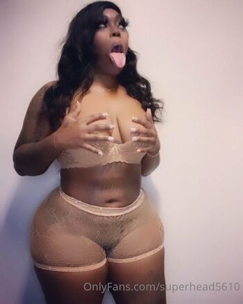 SuperThroat561 / throatgoat5610 nude photo #3