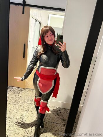 tiarakind nude photo #6