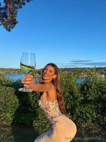 Tiffany / tiffany nude photo #26