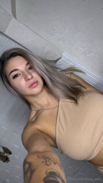 𝚈𝚘𝚞𝚛 𝙳𝚎𝚊𝚛 𝚃𝚒𝚗𝚊 / tina_wet nude photo #26