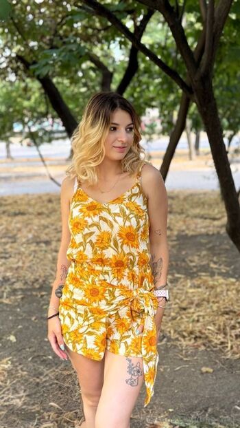 𝚈𝚘𝚞𝚛 𝙳𝚎𝚊𝚛 𝚃𝚒𝚗𝚊 / tina_wet nude photo #36