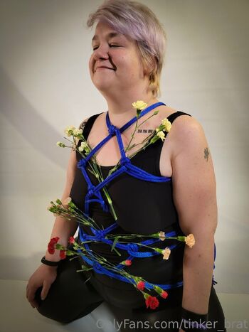 TinkerBra / tinker_brat / tangledeuphoria nude photo #1