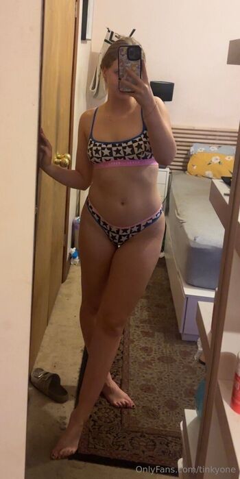 Tinky on / tinkyone nude photo #22