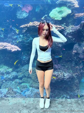 alice / tinymissalice nude photo #1