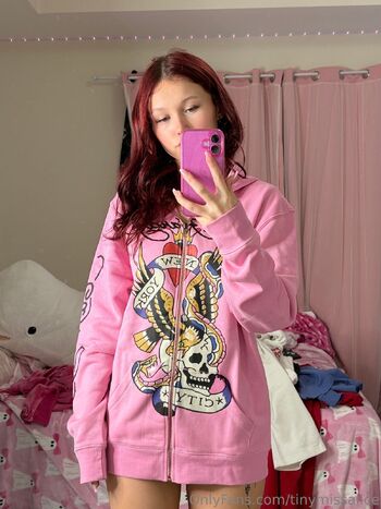 alice / tinymissalice nude photo #2