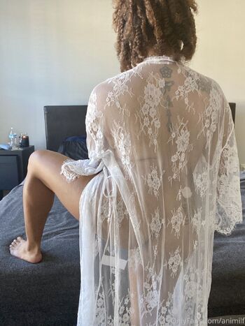 MILF Me / tittiesnlipstck nude photo #35