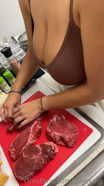 T / tjtheking nude photo #15