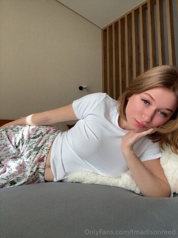 Maddie / tmadisonreed nude photo #3