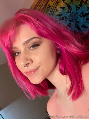 Tri / tmaximoff nude photo #15