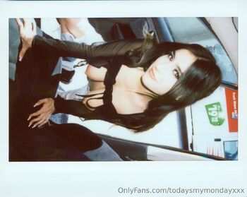 Dr Detail / todaysmymondayxxx nude photo #16