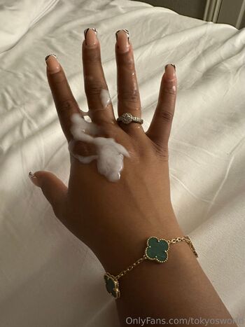 tokyosworl / tokyosworld / iluv_tokyo nude photo #2