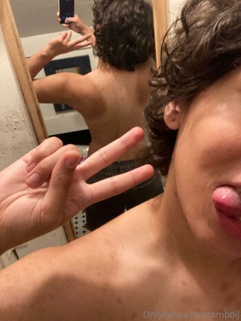 jax IS ON HIATU / tomboij nude photo #25