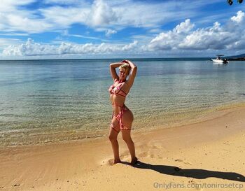 Toni Ros / tonirosetcp / _thetonirose_ nude photo #2