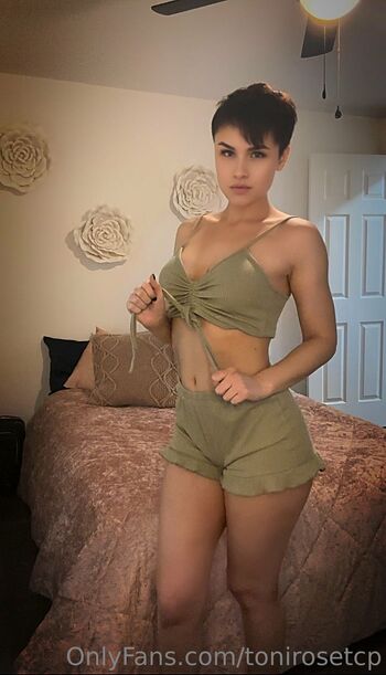 Toni Ros / tonirosetcp / _thetonirose_ nude photo #8