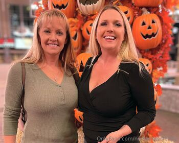 ToriHartley SFW www.torihartleyxxx.co / torihartleyxxx / torihotwife nude photo #4