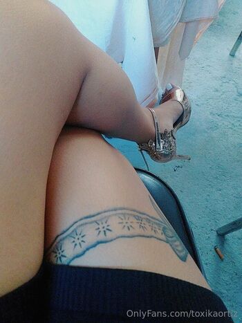 𝓣𝓸𝔁𝓲𝓴𝓪 𝓞𝓻𝓽𝓲 / toxikaortiz nude photo #22