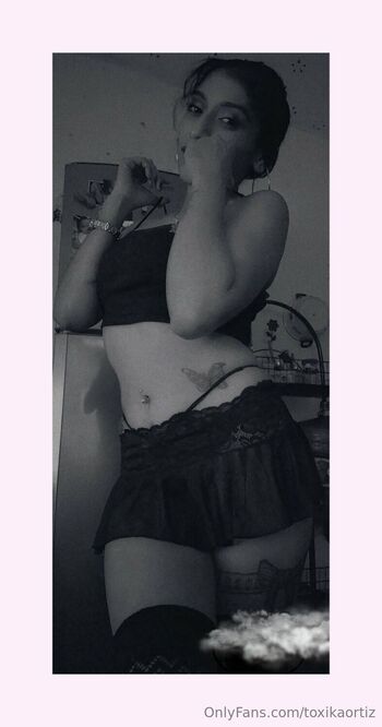 𝓣𝓸𝔁𝓲𝓴𝓪 𝓞𝓻𝓽𝓲 / toxikaortiz nude photo #23