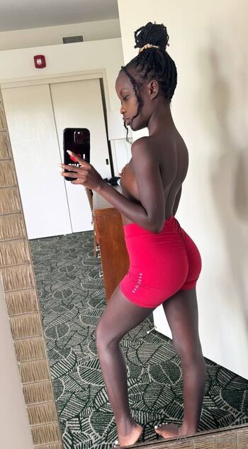 PETITE GF / traceycindyxxx nude photo #20