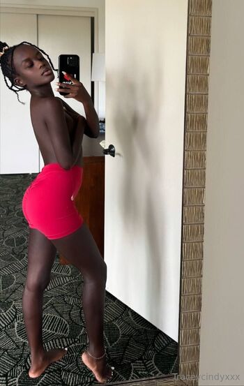 PETITE GF / traceycindyxxx nude photo #22