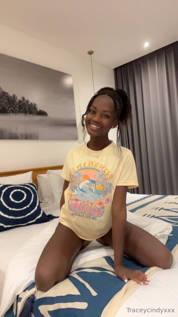 PETITE GF / traceycindyxxx nude photo #39