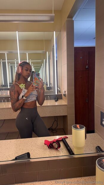 Tab / trainertaby nude photo #8