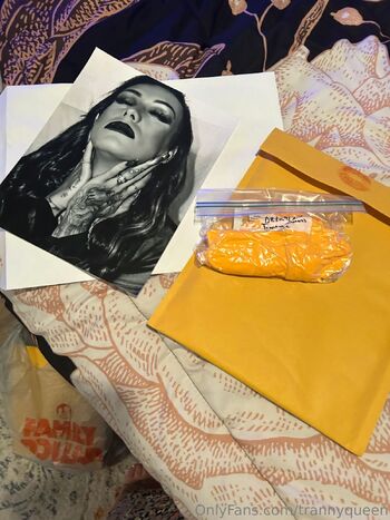 Tranny Quee / trannyqueen nude photo #6