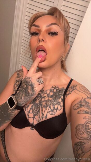 Tranny Quee / trannyqueen nude photo #27