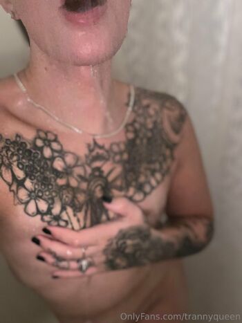 Tranny Quee / trannyqueen nude photo #28