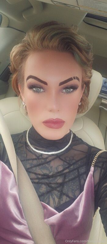 Tranny Quee / trannyqueen nude photo #37