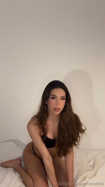 Leila / transleila nude photo #20