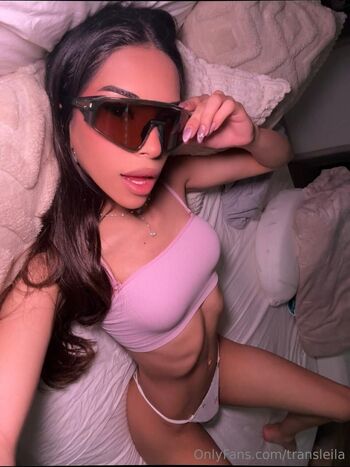 Leila / transleila nude photo #27