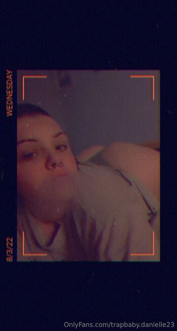 Trapbaby98 / trapbaby.danielle23 nude photo #2