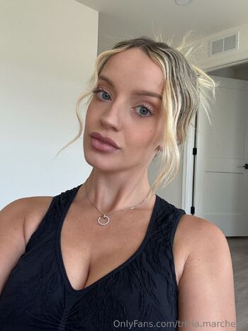 Trici / tricia.marchese nude photo #13