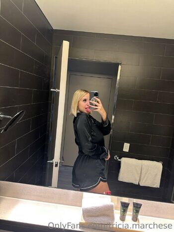 Trici / tricia.marchese nude photo #29